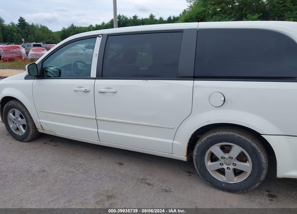 2013 DODGE GRAND CARAVAN SXT VIN: 2C4RDGCG6DR520549