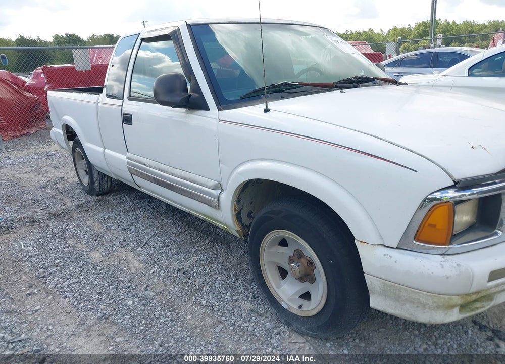 1996 CHEVROLET S TRUCK S10 VIN: 1GCCS19X1T8186232