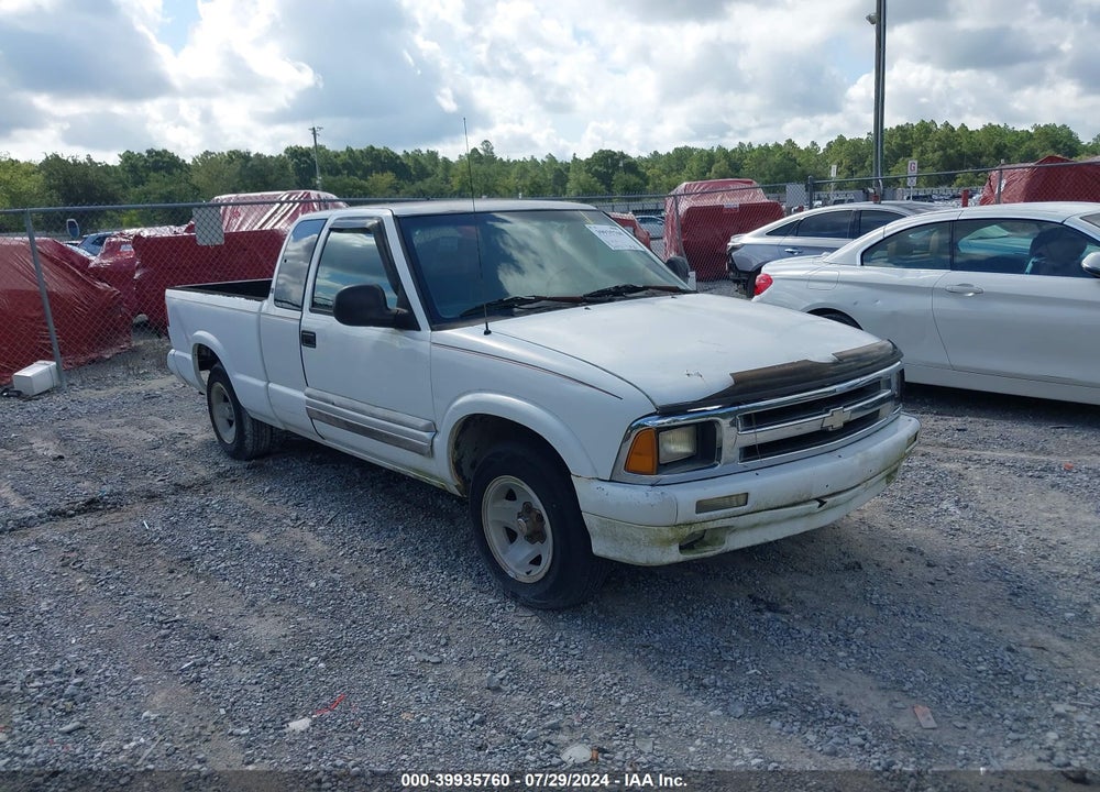 1996 CHEVROLET S TRUCK S10 VIN: 1GCCS19X1T8186232