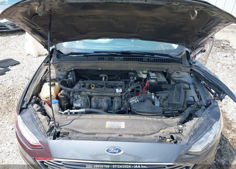 2017 FORD FUSION S VIN: 3FA6P0G70HR402613