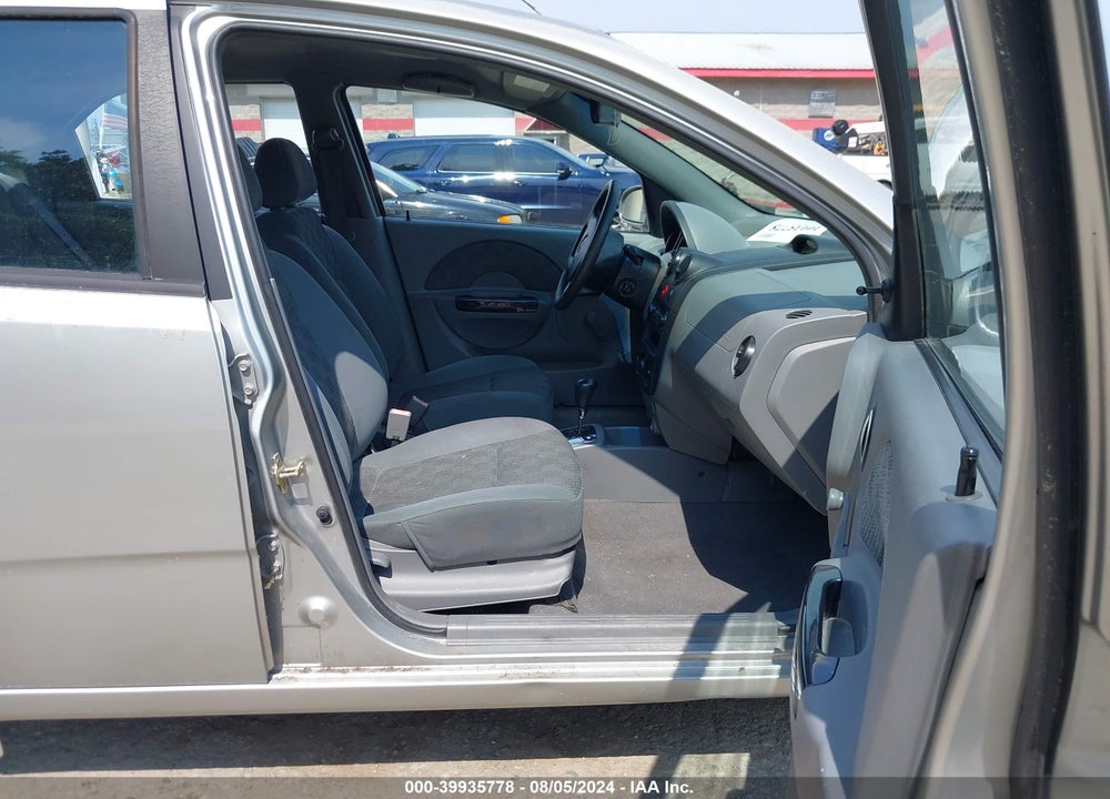 2005 CHEVROLET AVEO LS VIN: KL1TD52675B326736