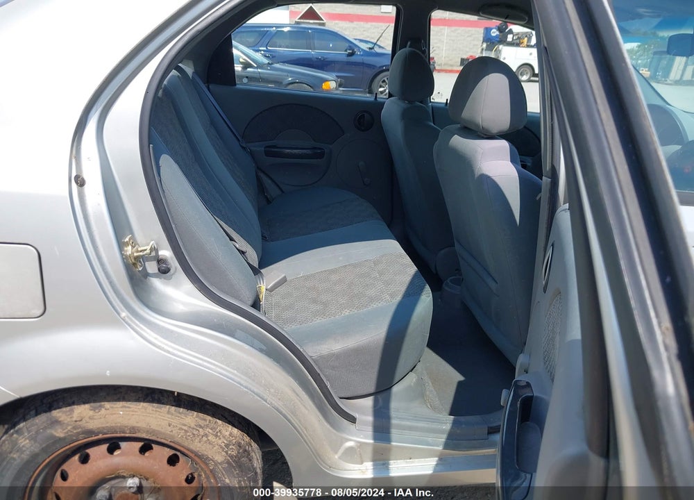 2005 CHEVROLET AVEO LS VIN: KL1TD52675B326736