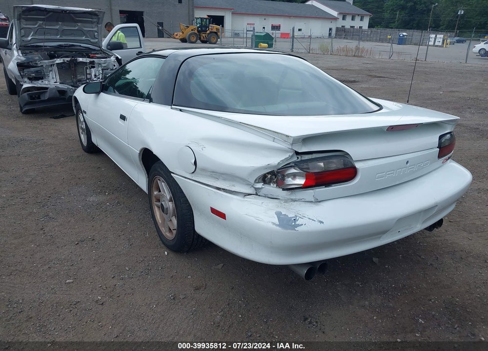 1994 CHEVROLET CAMARO Z28 VIN: 2G1FP22P0R2149833