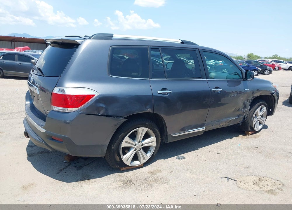 2013 TOYOTA HIGHLANDER LIMITED V6 VIN: 5TDDK3EH9DS275705