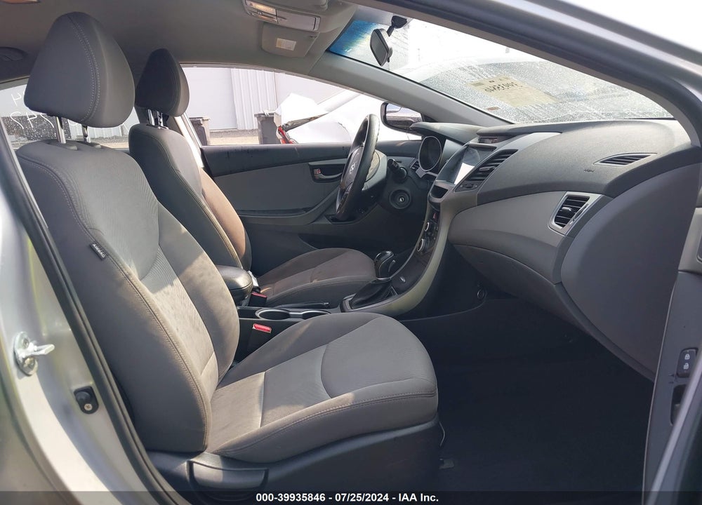 2014 HYUNDAI ELANTRA SE VIN: KMHDH4AEXEU075814