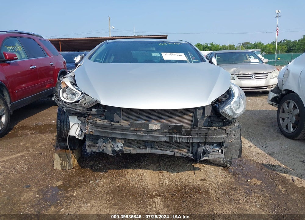 2014 HYUNDAI ELANTRA SE VIN: KMHDH4AEXEU075814
