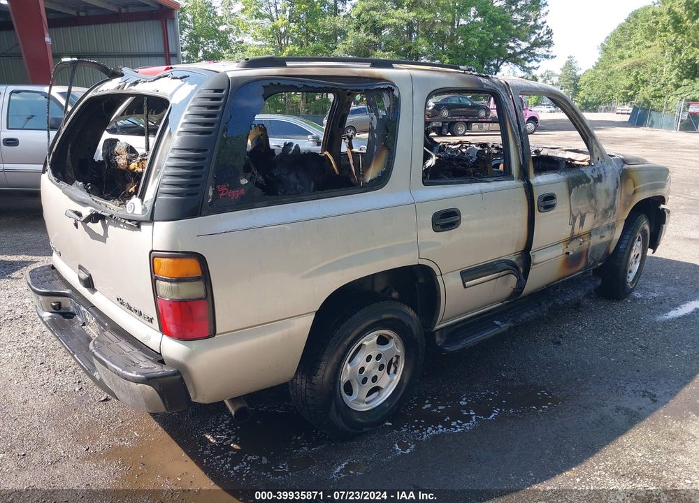 2004 CHEVROLET TAHOE VIN: 1GNEC13V84R262061