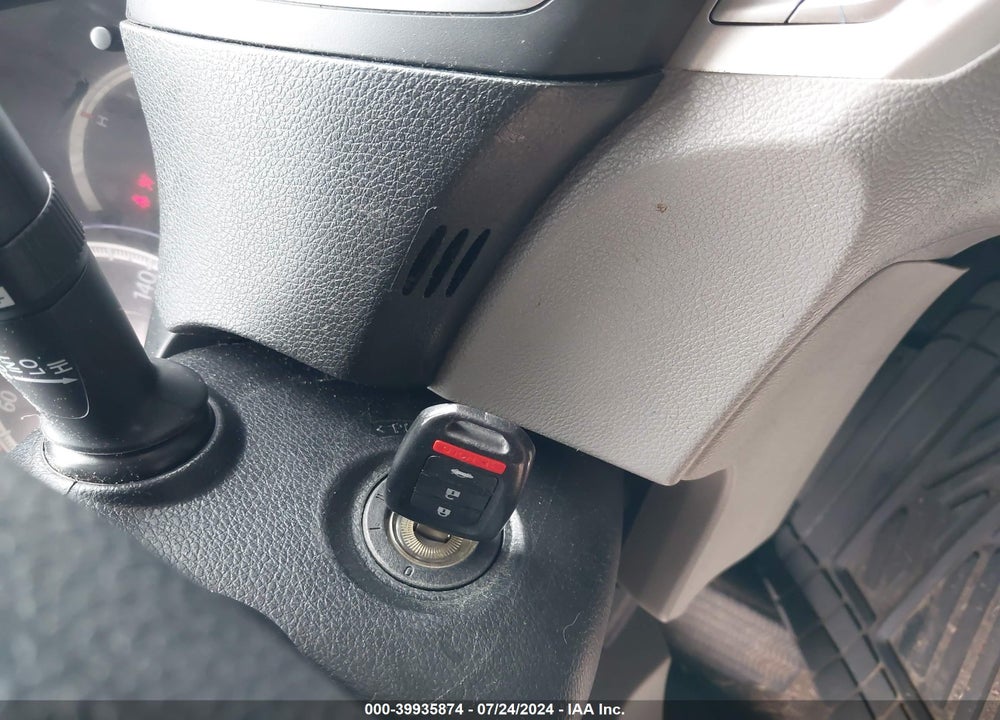 2013 HONDA ACCORD LX VIN: 1HGCR2F32DA044616