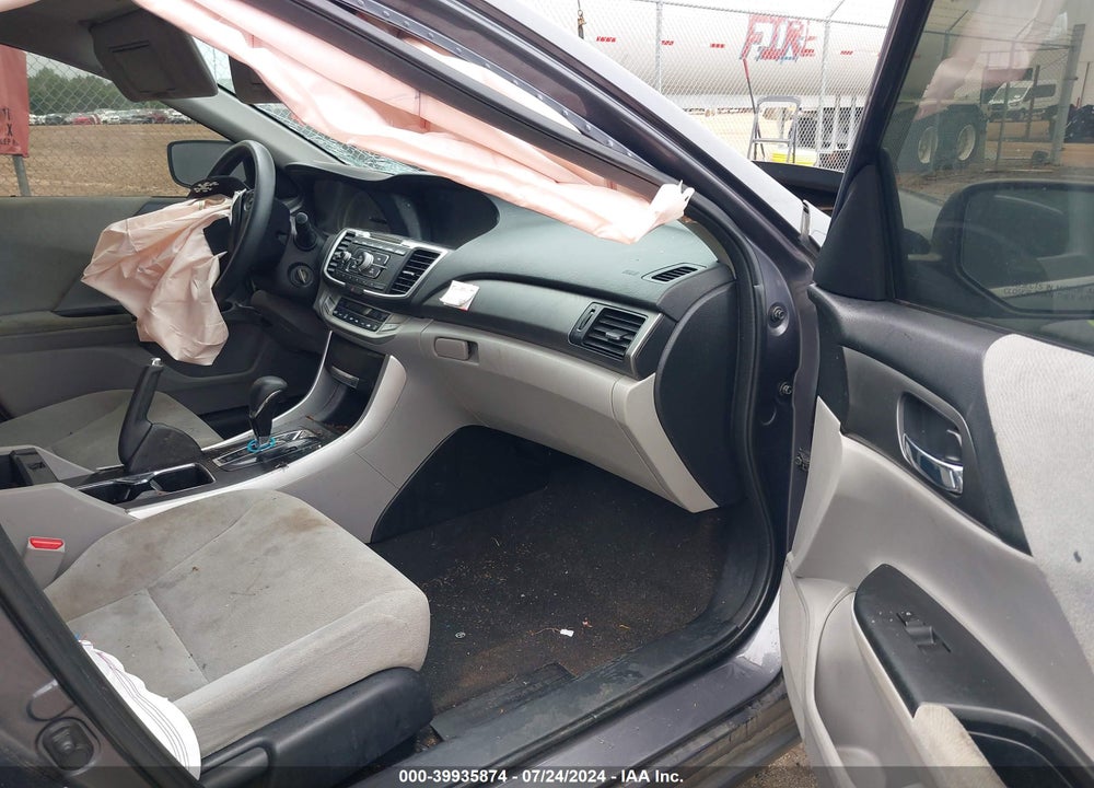 2013 HONDA ACCORD LX VIN: 1HGCR2F32DA044616