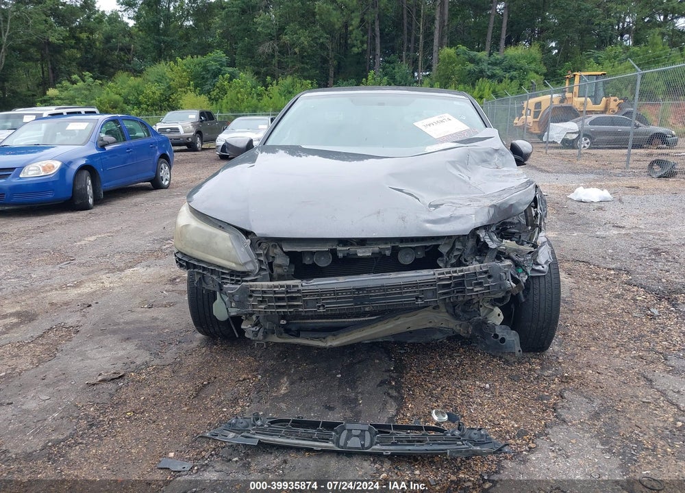 2013 HONDA ACCORD LX VIN: 1HGCR2F32DA044616