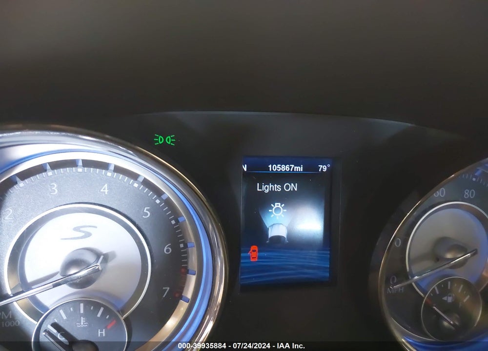 2013 CHRYSLER 300 300S VIN: 2C3CCABG5DH643888