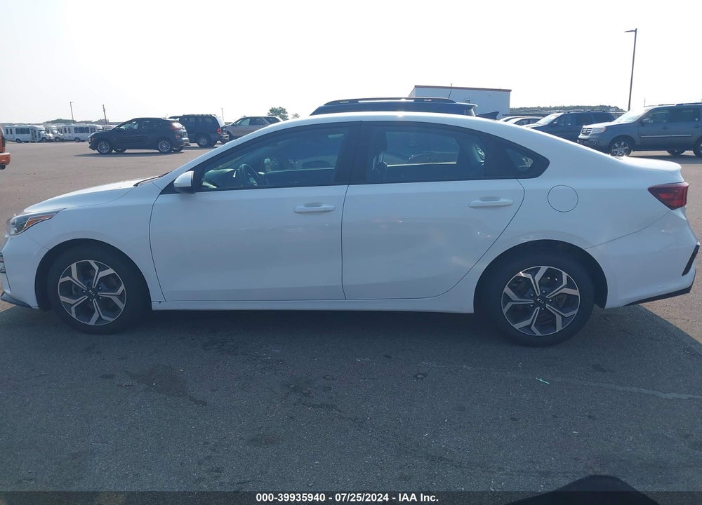 2021 KIA FORTE LXS VIN: 3KPF24AD0ME262871