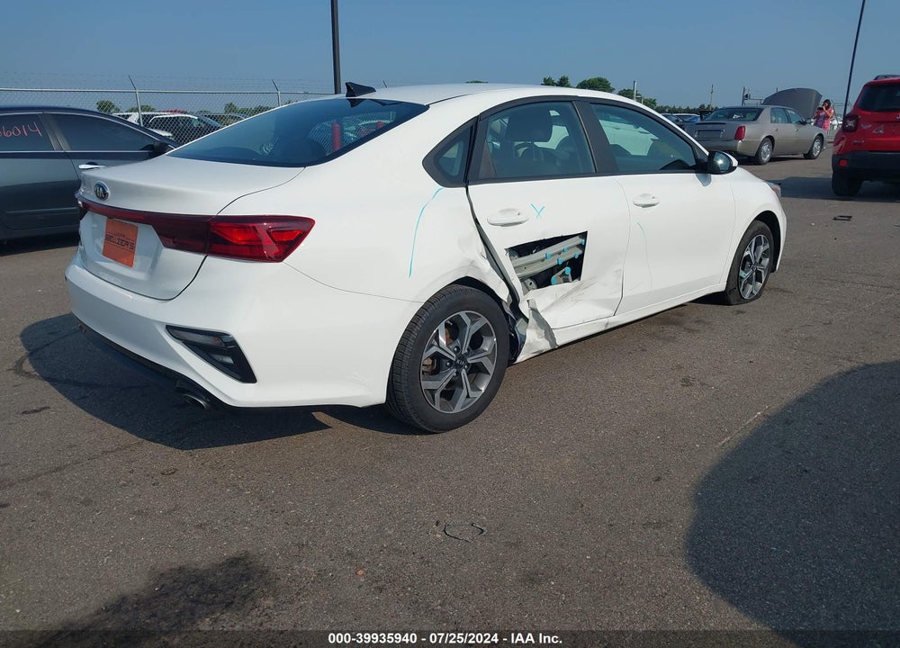 2021 KIA FORTE LXS VIN: 3KPF24AD0ME262871