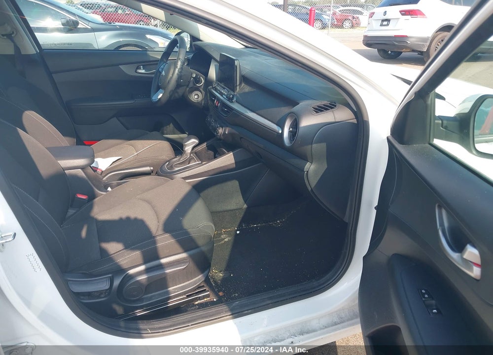 2021 KIA FORTE LXS VIN: 3KPF24AD0ME262871