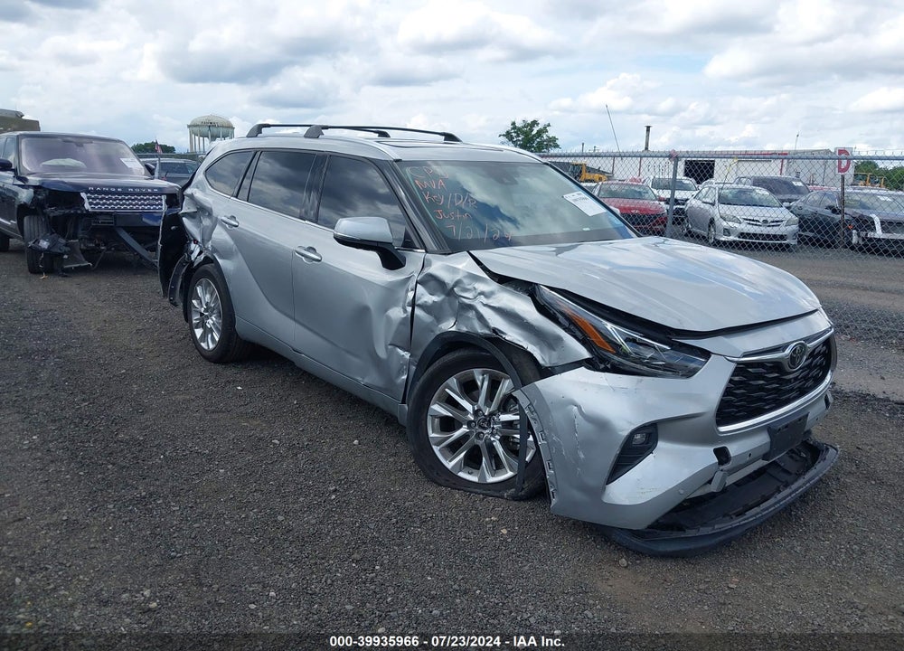 2022 TOYOTA HIGHLANDER LIMITED VIN: 5TDDZRBH8NS214818