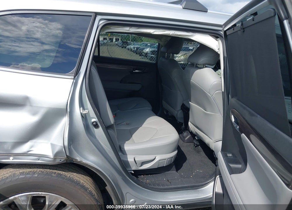 2022 TOYOTA HIGHLANDER LIMITED VIN: 5TDDZRBH8NS214818