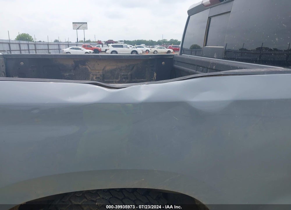 2024 CHEVROLET SILVERADO 1500 4WD SHORT BED RST VIN: 1GCUDEE82RZ210268