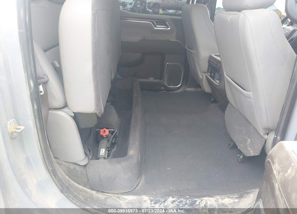 2024 CHEVROLET SILVERADO 1500 4WD SHORT BED RST VIN: 1GCUDEE82RZ210268