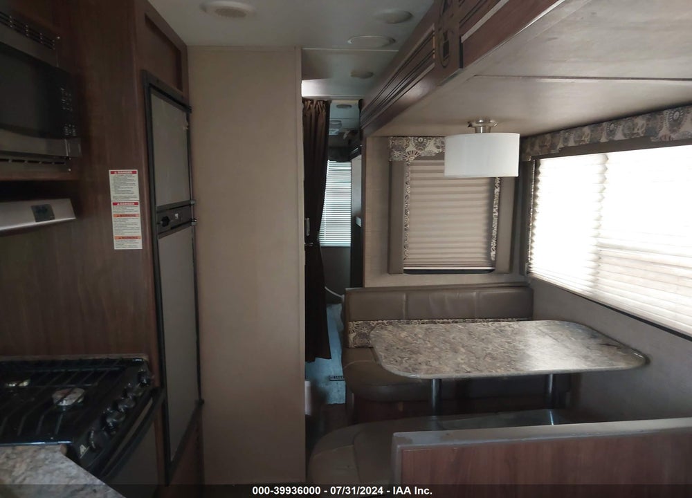 2018 COLEMAN DUT VIN: 4YDT30122JP932081