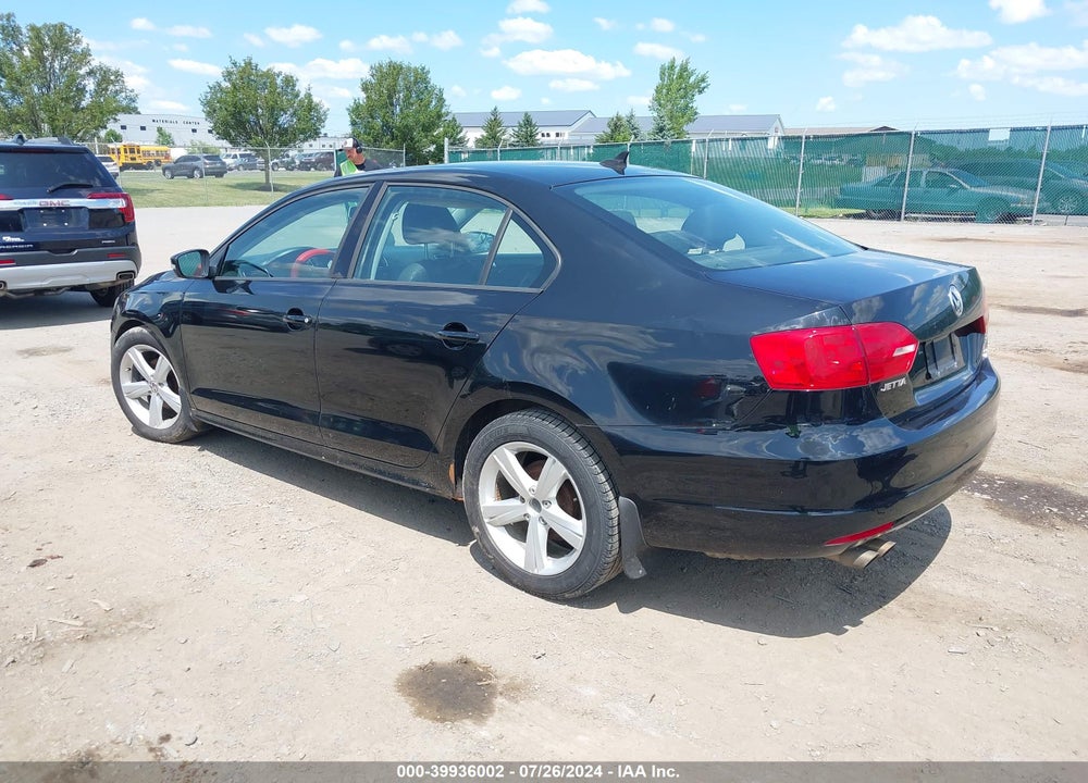 2011 VOLKSWAGEN JETTA 2.5L SE VIN: 3VWDZ7AJ4BM122946