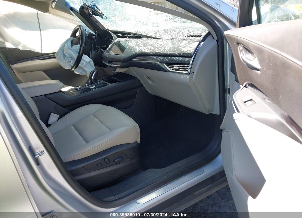 2019 CADILLAC XT4 LUXURY VIN: 1GYFZBR4XKF188604
