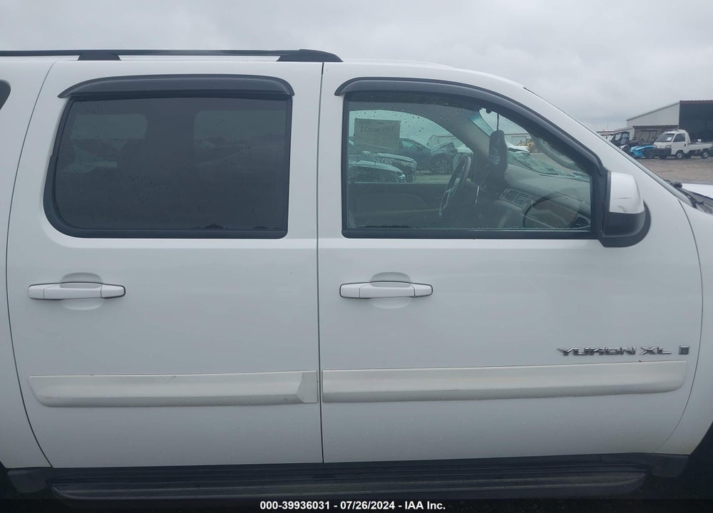 2007 GMC YUKON XL 1500 SLT VIN: 1GKFC16047J208857