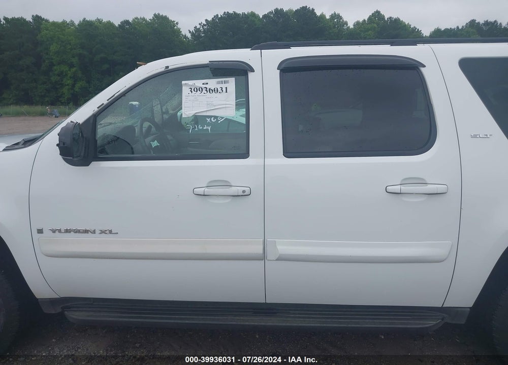 2007 GMC YUKON XL 1500 SLT VIN: 1GKFC16047J208857