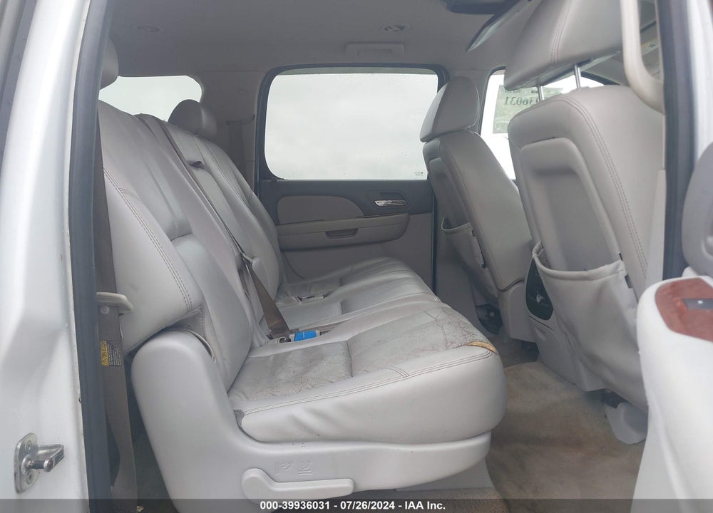 2007 GMC YUKON XL 1500 SLT VIN: 1GKFC16047J208857