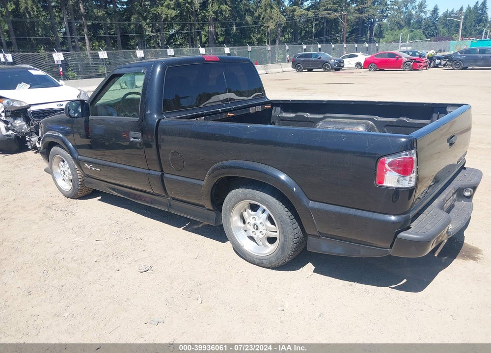 2003 CHEVROLET S-10 LS VIN: 1GCCS14H138241438