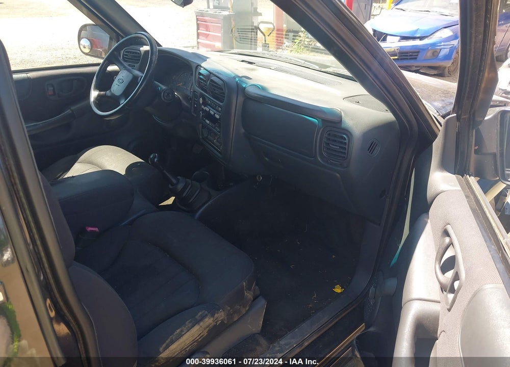 2003 CHEVROLET S-10 LS VIN: 1GCCS14H138241438