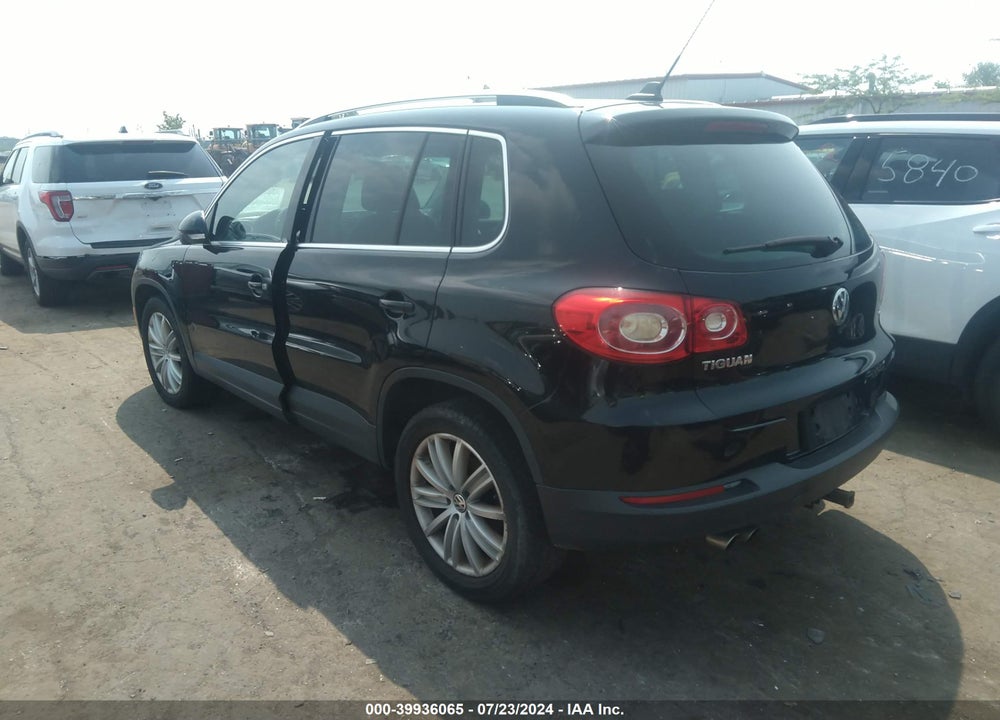 2009 VOLKSWAGEN TIGUAN SEL VIN: WVGAV75N89W533416