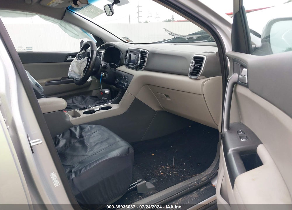 2019 KIA SPORTAGE LX VIN: KNDPM3AC6K7622898