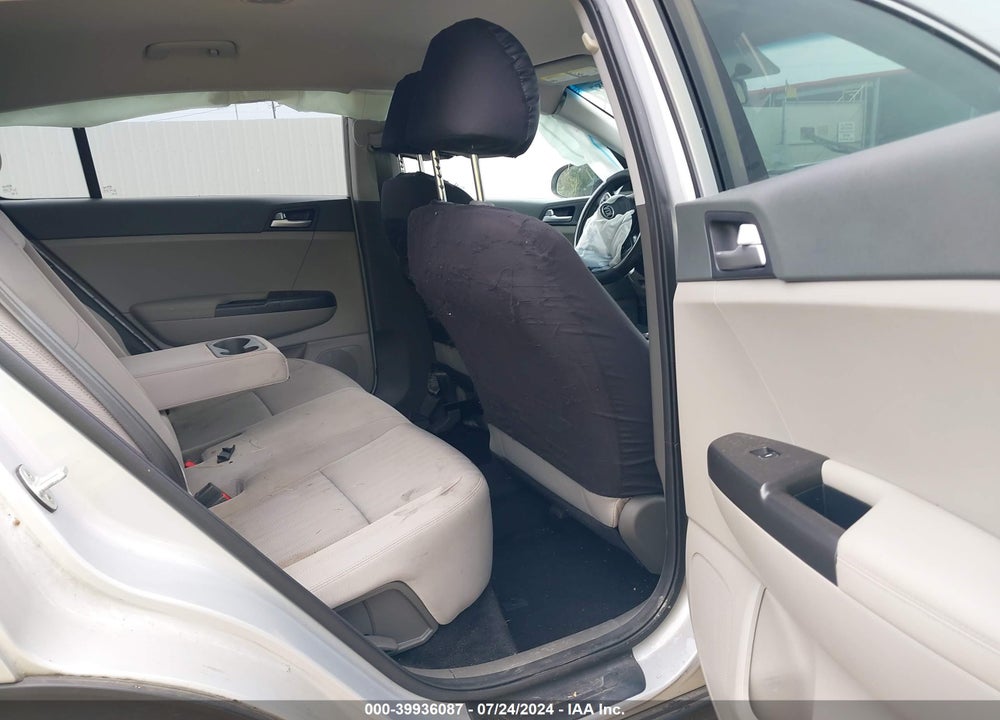 2019 KIA SPORTAGE LX VIN: KNDPM3AC6K7622898