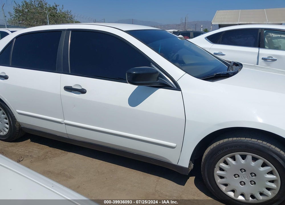 2004 HONDA ACCORD 2.4 DX VIN: 1HGCM56124A139739