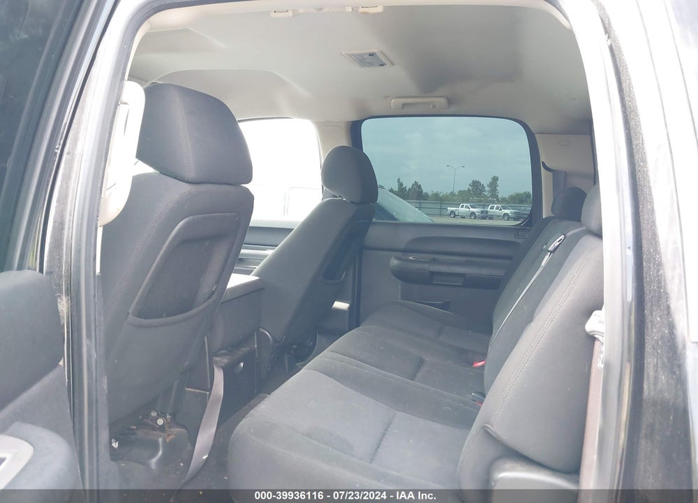 2011 CHEVROLET SILVERADO 1500 LT VIN: 3GCPCSE0XBG221162