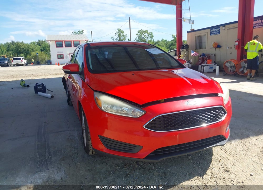 2015 FORD FOCUS SE VIN: 1FADP3F21FL262761