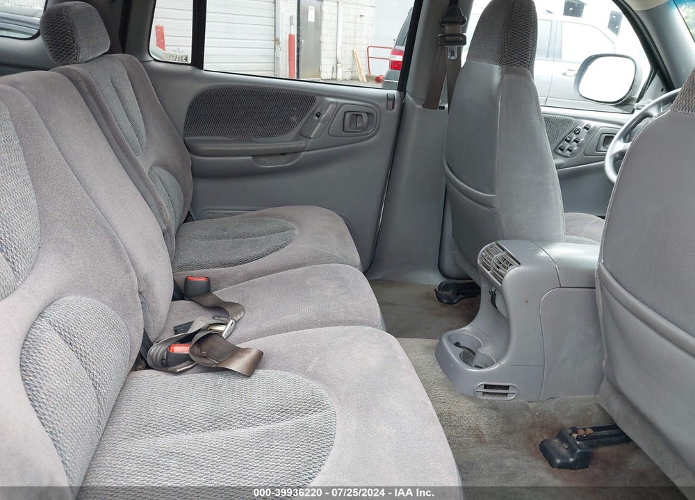 2000 DODGE DURANGO VIN: 1B4HS28N2YF248037