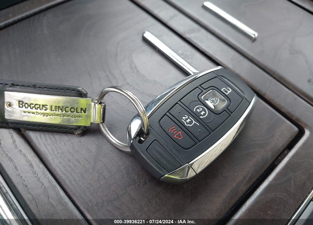 2019 LINCOLN NAVIGATOR SELECT VIN: 5LMJJ2HT2KEL02612