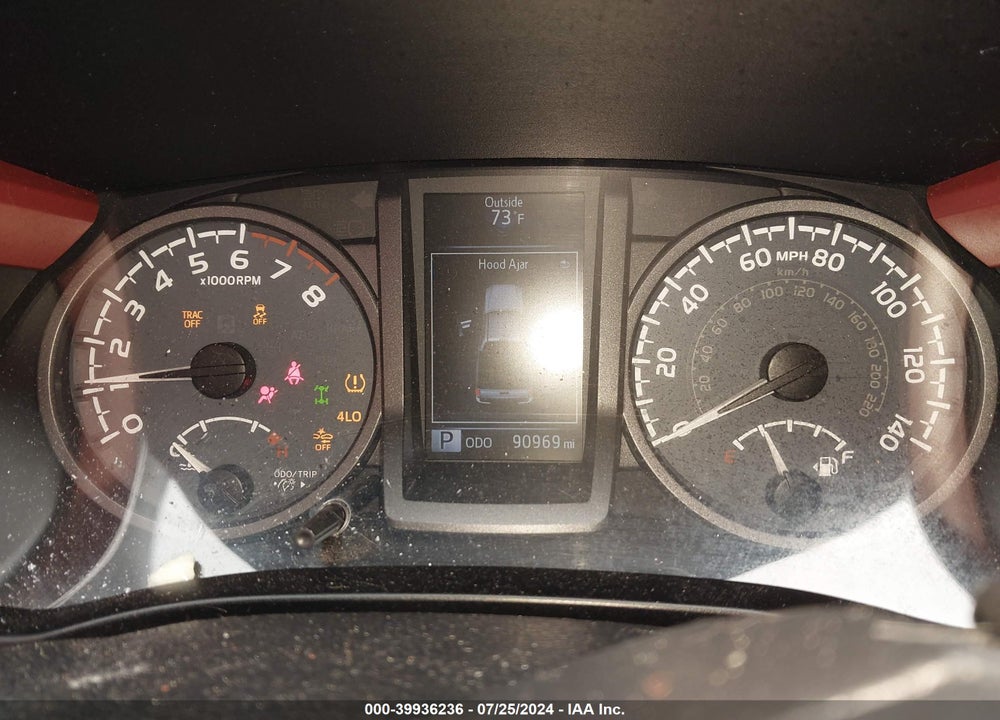 2018 TOYOTA TACOMA VIN: 3TMCZ5AN7JM150163