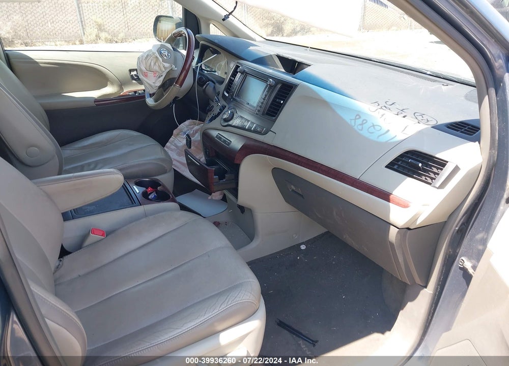 2013 TOYOTA SIENNA LIMITED 7 PASSENGER VIN: 5TDDK3DC0DS060865