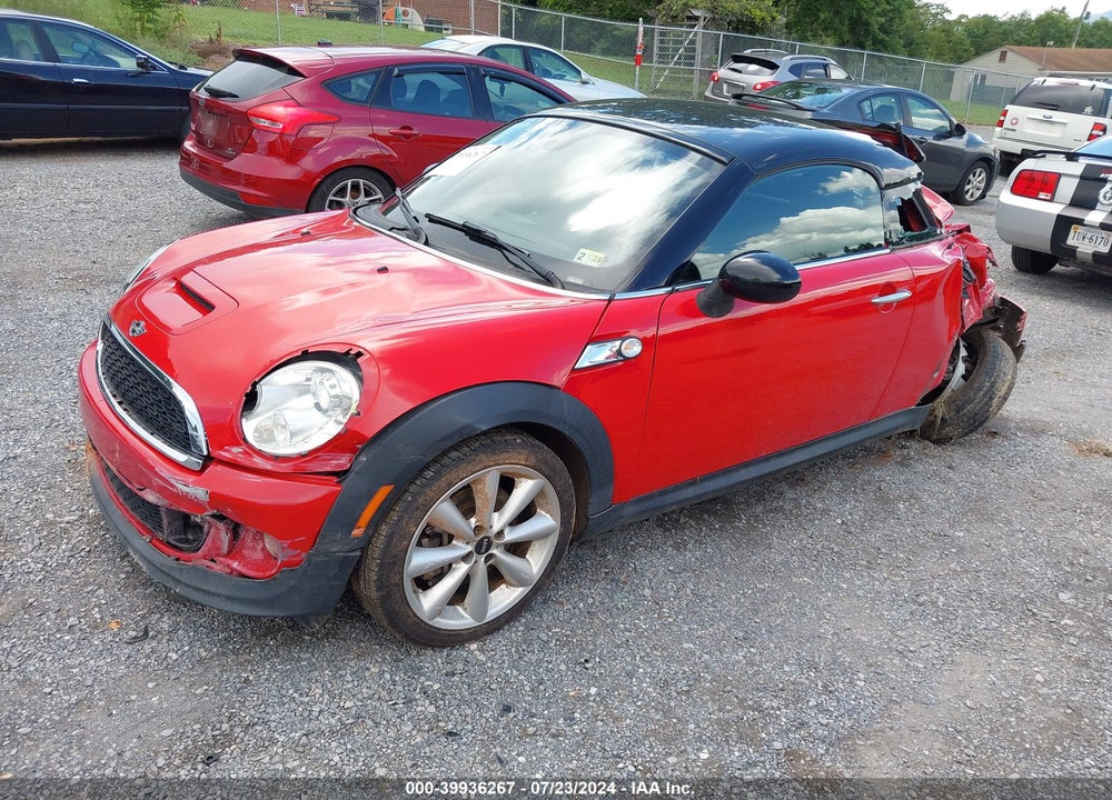 2012 MINI COOPER S VIN: WMWSX3C58CT155571