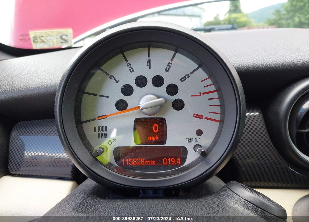 2012 MINI COOPER S VIN: WMWSX3C58CT155571