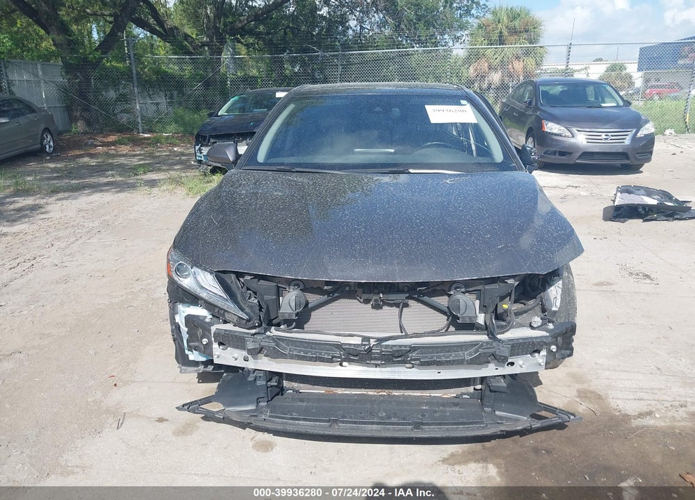 2021 TOYOTA CAMRY XLE VIN: 4T1F11AK2MU575871