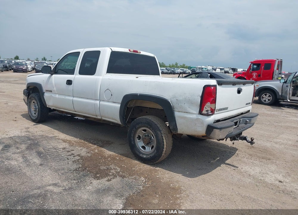 2004 CHEVROLET SILVERADO 2500HD WORK TRUCK VIN: 1GCHC29U44E149483