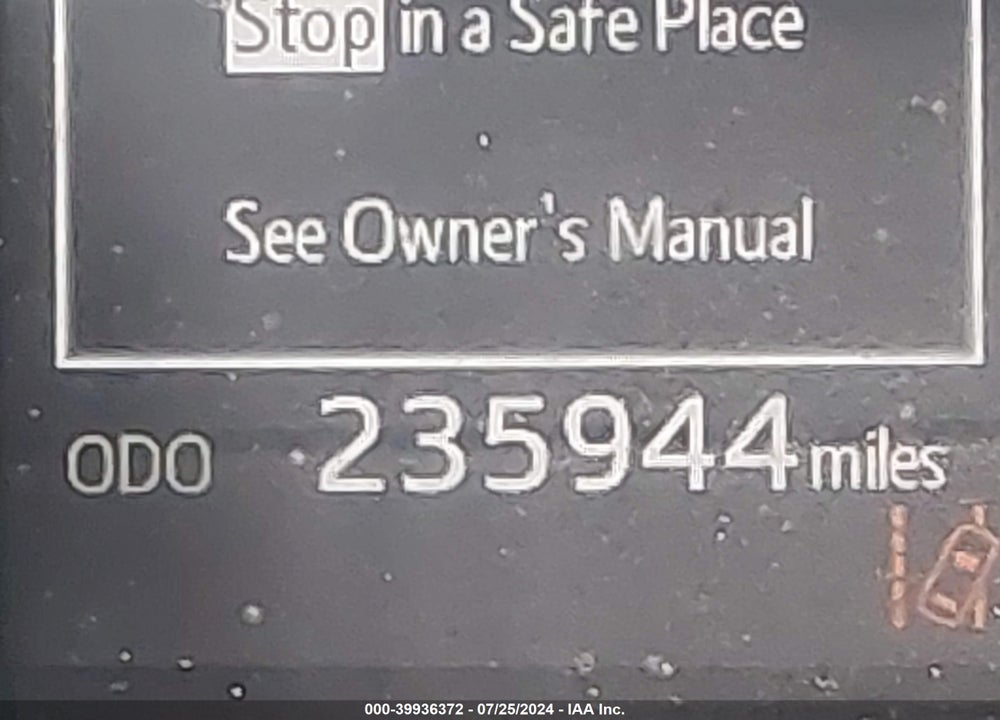 2018 TOYOTA CAMRY SE VIN: 4T1B11HK5JU104782