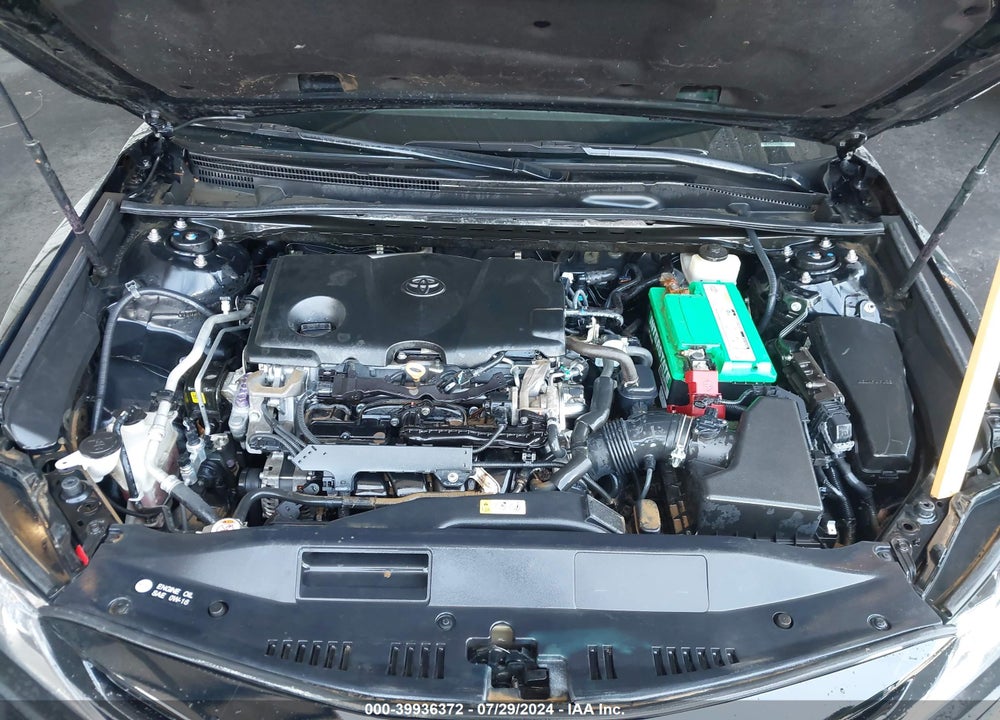 2018 TOYOTA CAMRY SE VIN: 4T1B11HK5JU104782