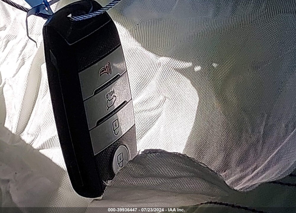 2018 KIA NIRO LX VIN: KNDCB3LC3J5203516