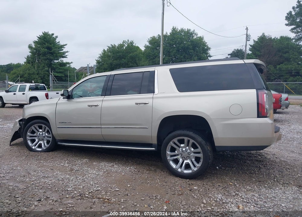 2017 GMC YUKON XL SLT VIN: 1GKS1GKC8HR282308