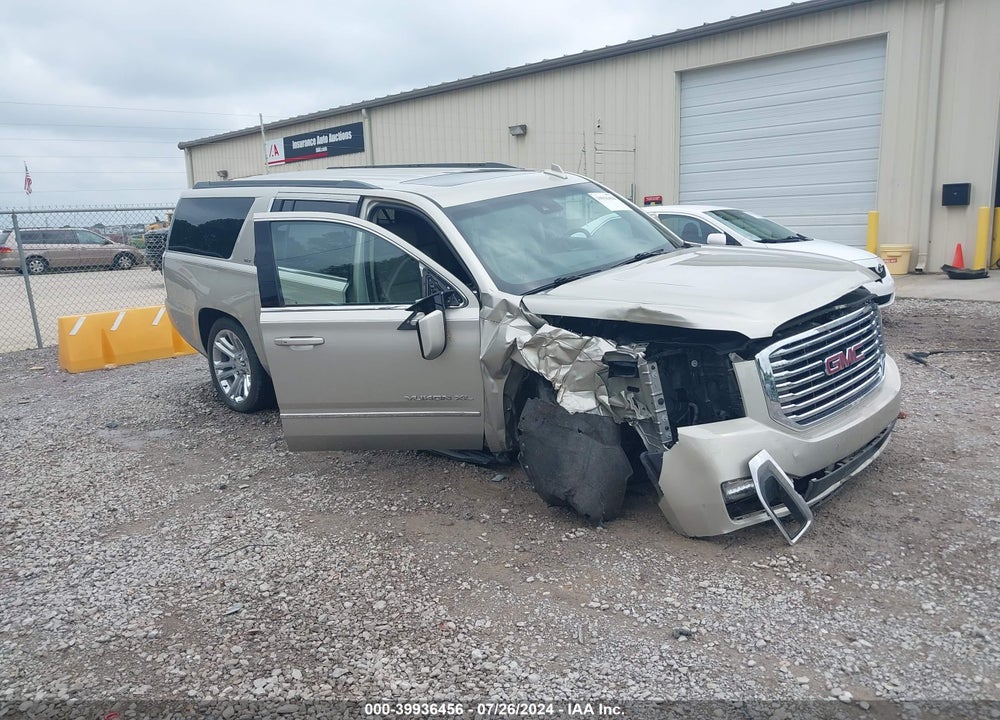2017 GMC YUKON XL SLT VIN: 1GKS1GKC8HR282308