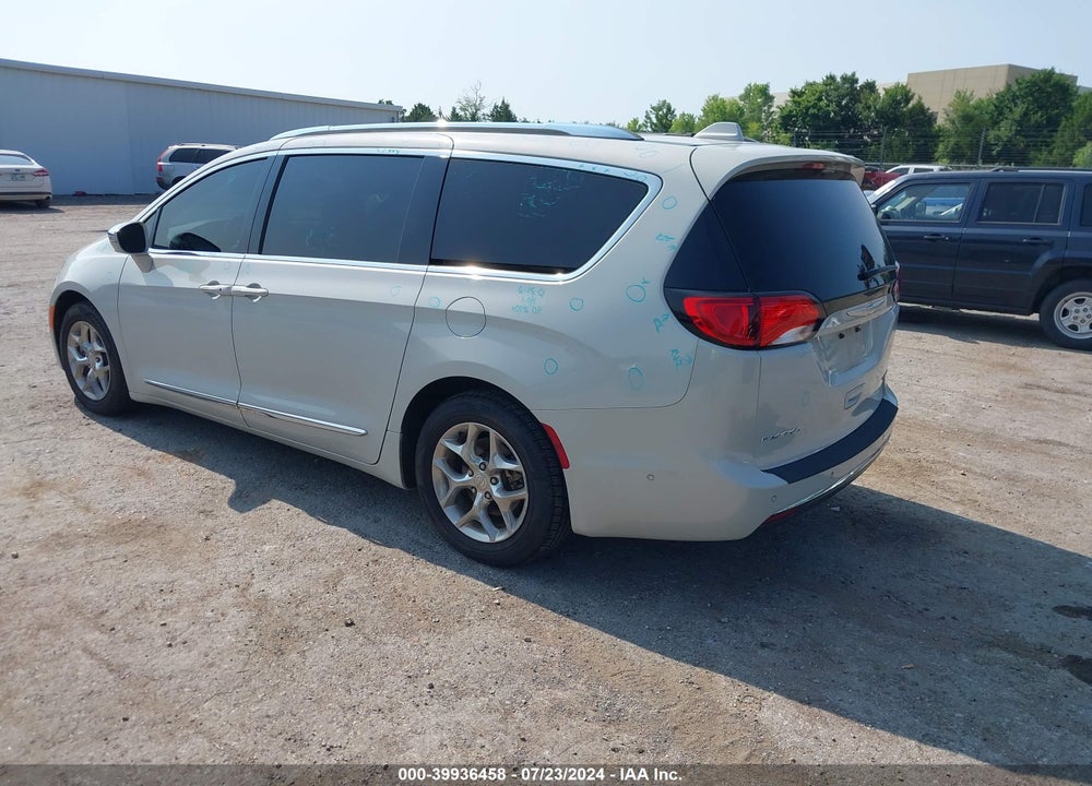 2017 CHRYSLER PACIFICA LIMITED VIN: 2C4RC1GGXHR553683